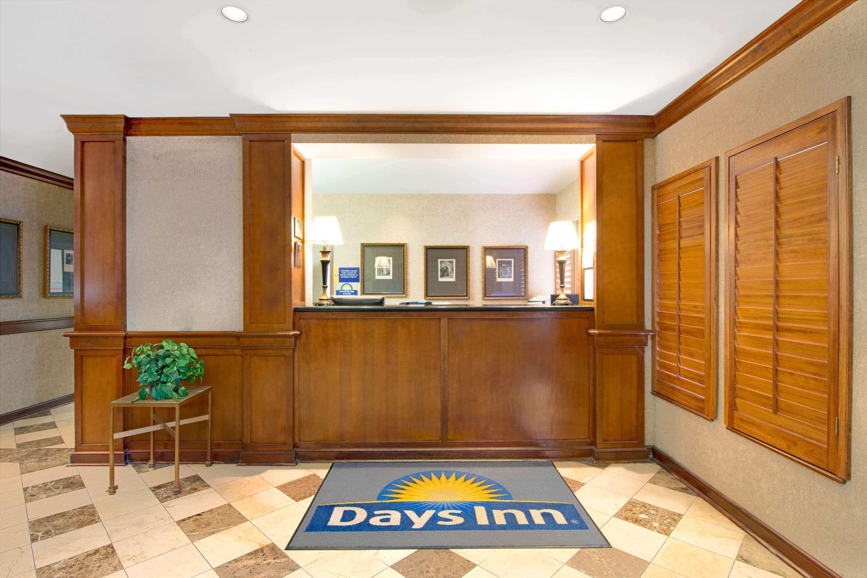 Days Inn By Wyndham St. Louis/Westport Mo Maryland Heights Exterior foto
